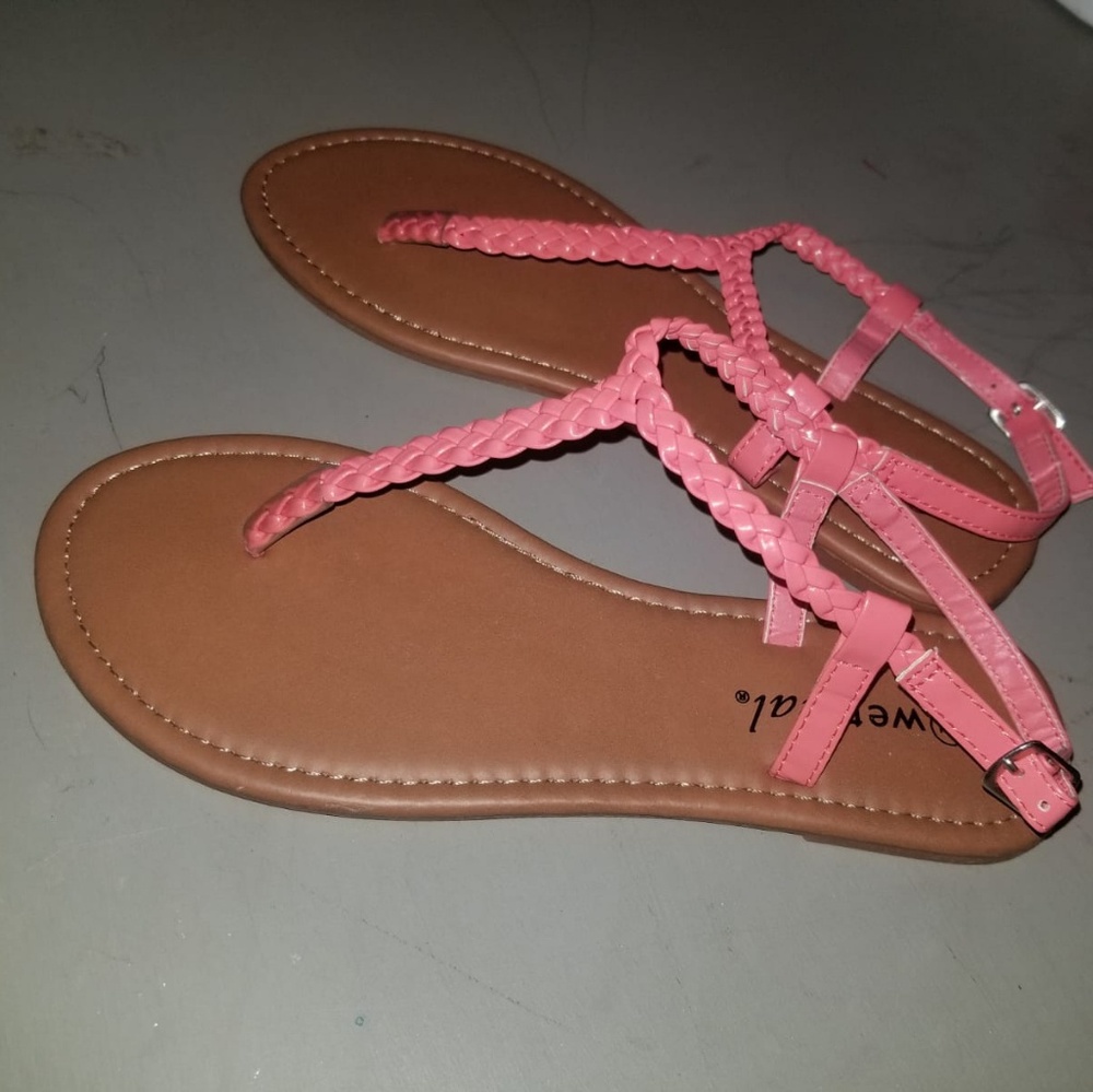 Sandal